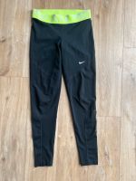 Nike, Sporthose, schwarz, neongelb, Gr. L/40 Nordrhein-Westfalen - Detmold Vorschau