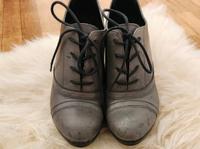 ❤️❤️ Leder Ankle Boot High Heels Pumps VENTURINI, Größe 37 Köln - Marienburg Vorschau