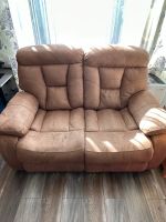 Komfortable Sofa 2-Sitzer mit Relaxfunktion, Farbe: hellbraun Marburg - Wehrda Vorschau