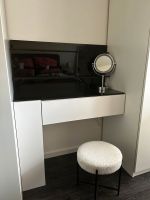 DIY Schminktisch IKEA METOD VEDDING schwarz weiß 100x80cm Tisch Köln - Zollstock Vorschau