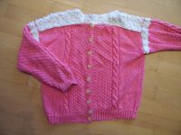 Kinder Mädchen Strickjacke Jacke handgestrickt Handarbeit Nordrhein-Westfalen - Geilenkirchen Vorschau