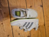 Adidas sneaker Turnschuhe gr 31 weiß Dresden - Klotzsche Vorschau