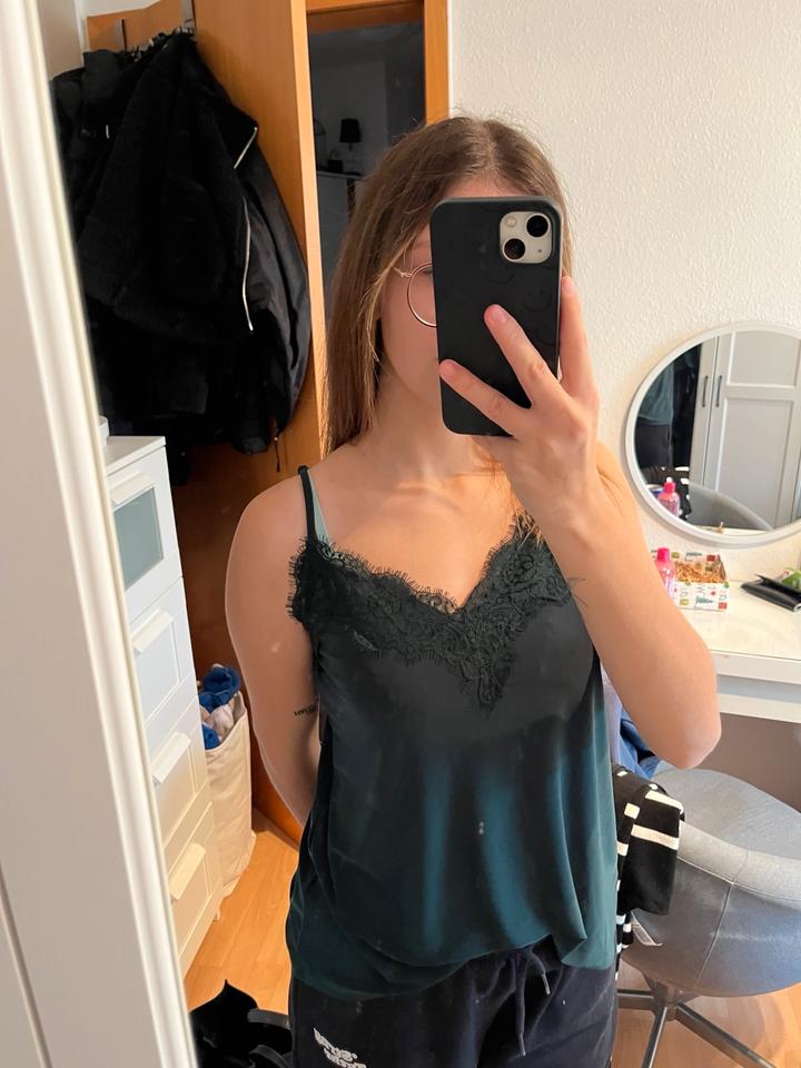 Elegantes Shirt mit verstellbaren Trägern / -Größe: M(38) in Schwerin