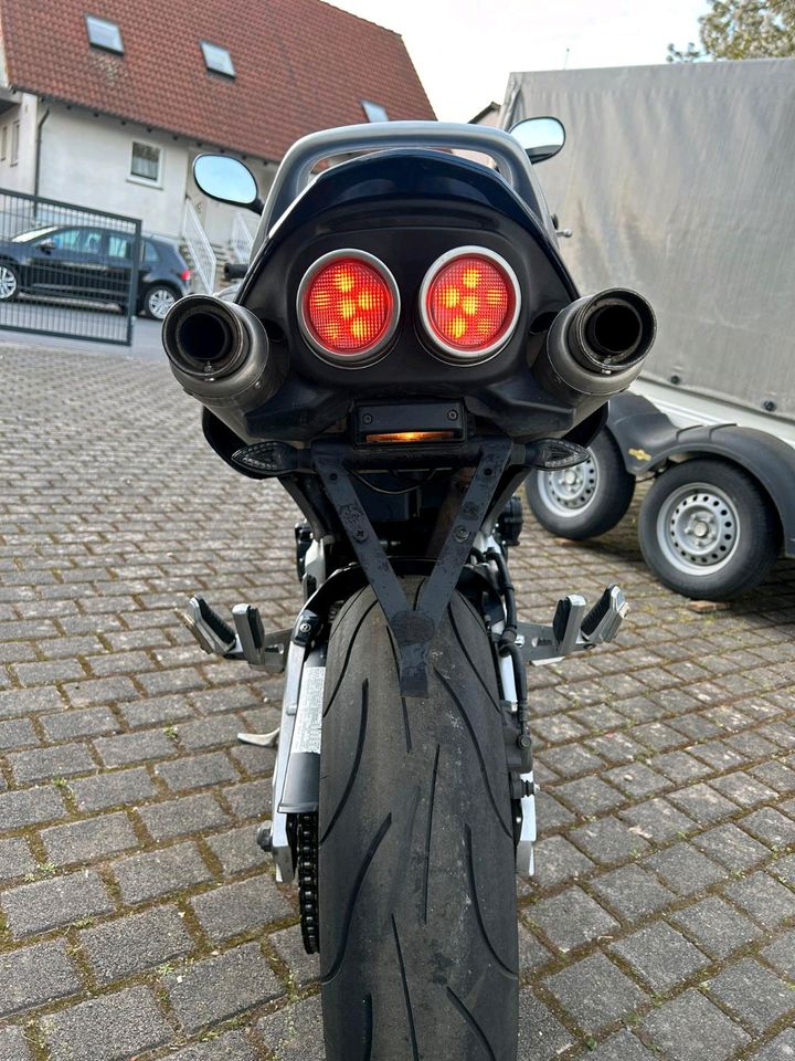 Suzuki GSR 600 (48 Ps) in Friedrichsdorf