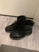 Dr. Martens schwarz zum Schnüren Gr. 36 Dortmund - Brechten Vorschau