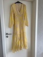 Kleid Sommer S.oliver Gr. 34, Maxi, gelb, Schulanfang Dresden - Pieschen Vorschau