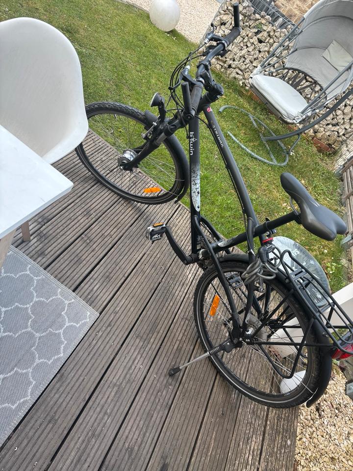 Fahrrad Mountainbike 26 Zoll mit Shimano Gangschaltung (24), LED in Schwerte