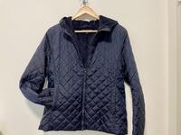 UNIQLO Damen Steppjacke M/38 mit Fleece innen & Kapuze dunkelblau Frankfurt am Main - Eschersheim Vorschau