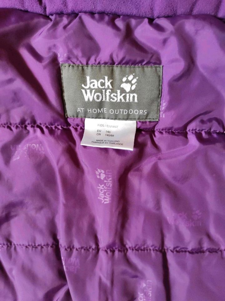 Winterjacke Jack Wolfskin 140 in Nabburg