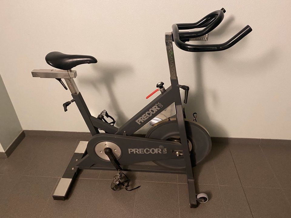 Hometrainer - Spinning Precor Indoor Cycling Bike in Tauche