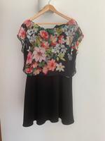Kleid Guess schwarz mit Blumen Kr. Altötting - Altötting Vorschau