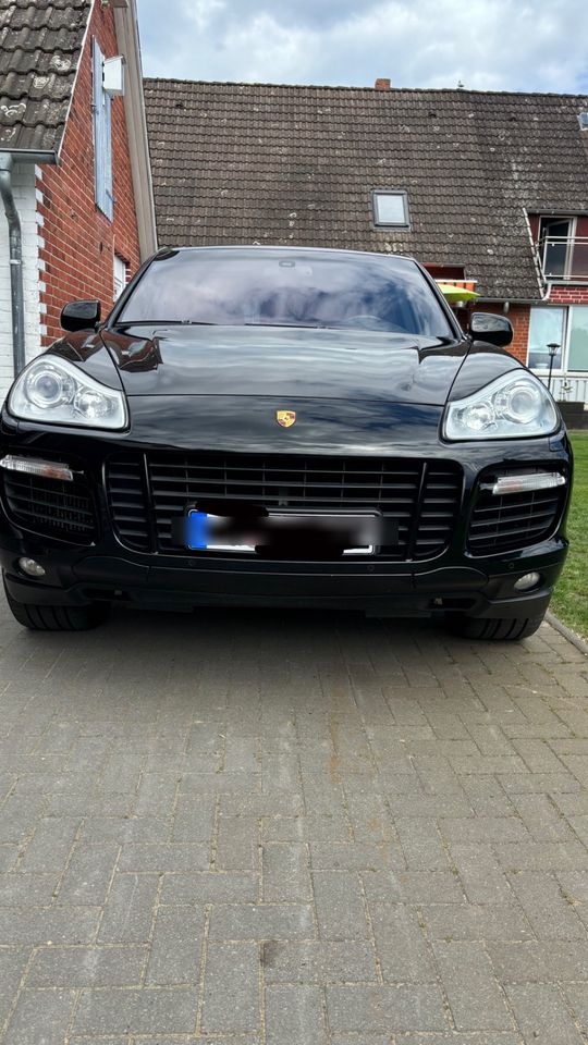 Porsche Cayenne Turbo in Lüneburg