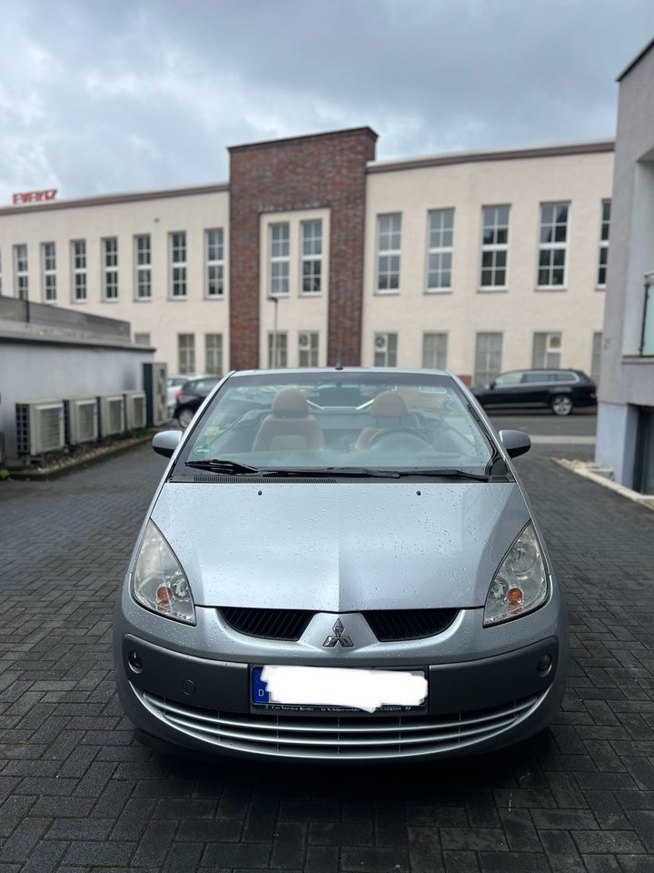 Mitsubishi Colt 100.000 Km Leder, Cabrio in Solingen