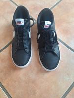 Nike Sneaker unisex (neuwertig) Saarland - Nohfelden Vorschau