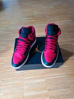 Air jordan 1 mid rot/schwarz gr 43 München - Maxvorstadt Vorschau