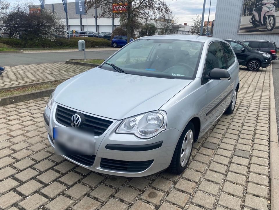 VW Polo Trendline + 2 Hand + TÜV NEU in Schwabach