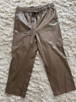 Neue Kunstlederhose 7/8 braun Bindegürtel 40 CAMBIO Hessen - Bad Soden am Taunus Vorschau