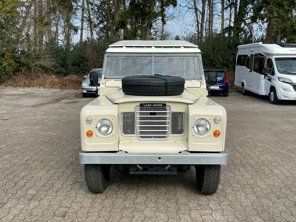 Land Rover 109 Serie III 5trg.  Unrestauriert+Original+ in Grasberg