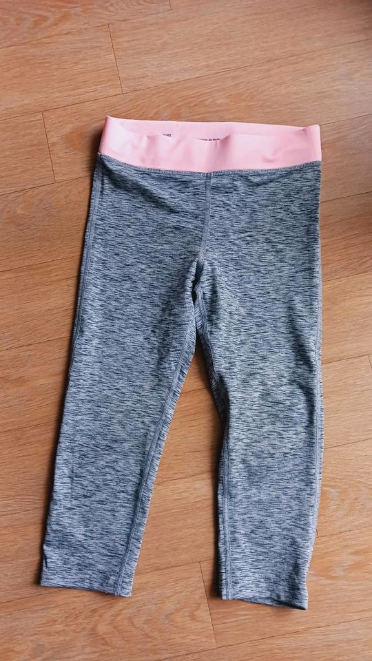 H&M Sportleggins in Düsseldorf