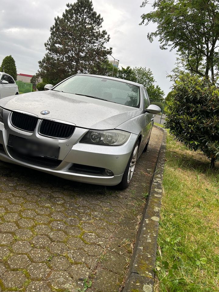 BMW 320i 170PS Automatik in Aachen