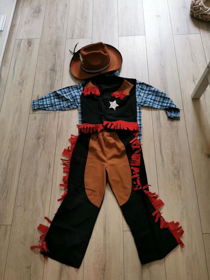 Cowboy Kostüm in Dessau-Roßlau