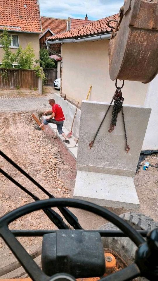 Baggerfahrer in Wasserleben