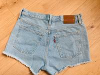 Levi's Strauss Jeans Hotpants Shorts 501 W27 blau hell Hose kurz Thüringen - Erfurt Vorschau