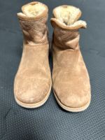 *** UGG Boots beige Lammfell Kinder *** Gr 34 Hessen - Griesheim Vorschau