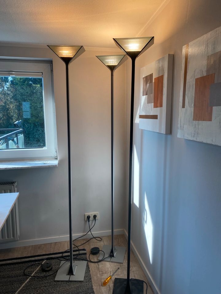 Design Stehlampe Floss Papilona, Retro - 1x schwarz in Meerbusch