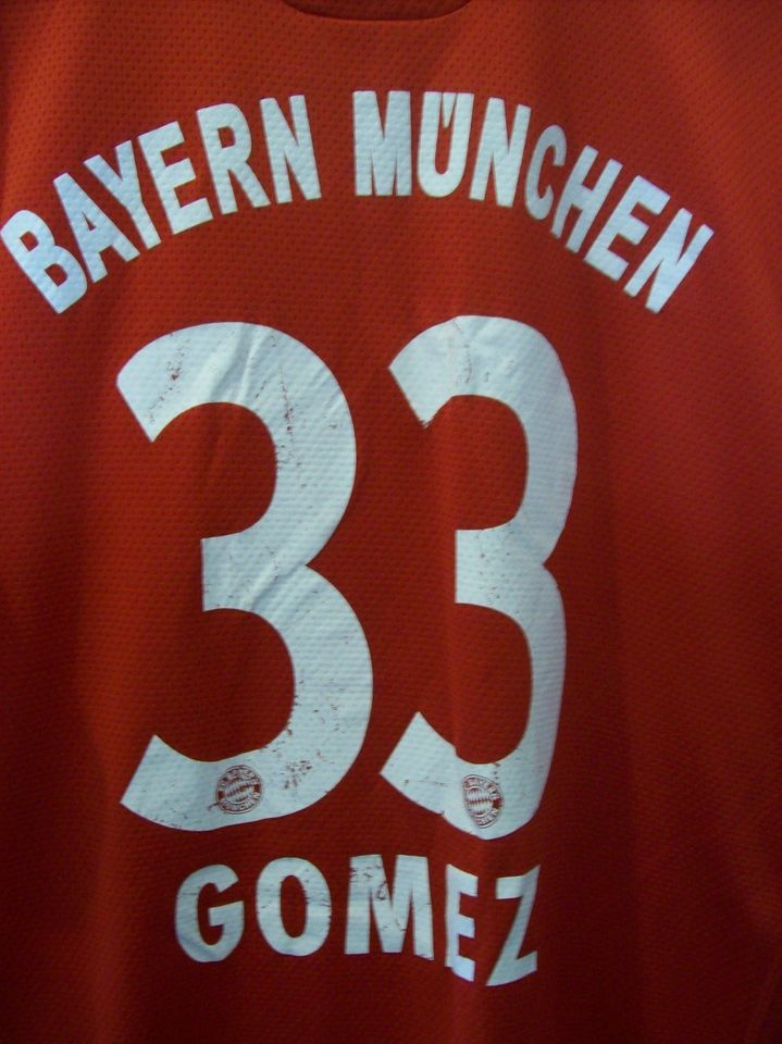 FC Bayern München Trikot 02/09 "33 Gomez" Gr.XL in Rosenheim