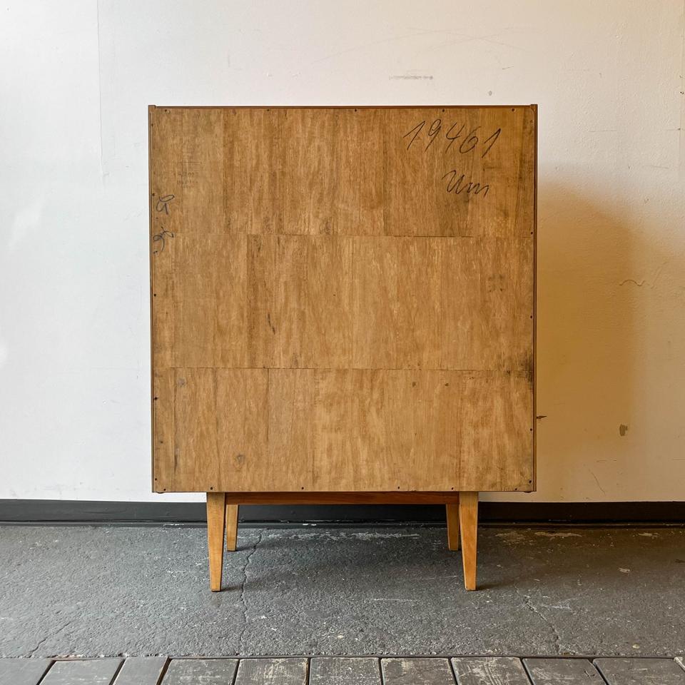 wäscheschrank schrank hellerau kommode alt vintage OH-SO-NICE in Berlin