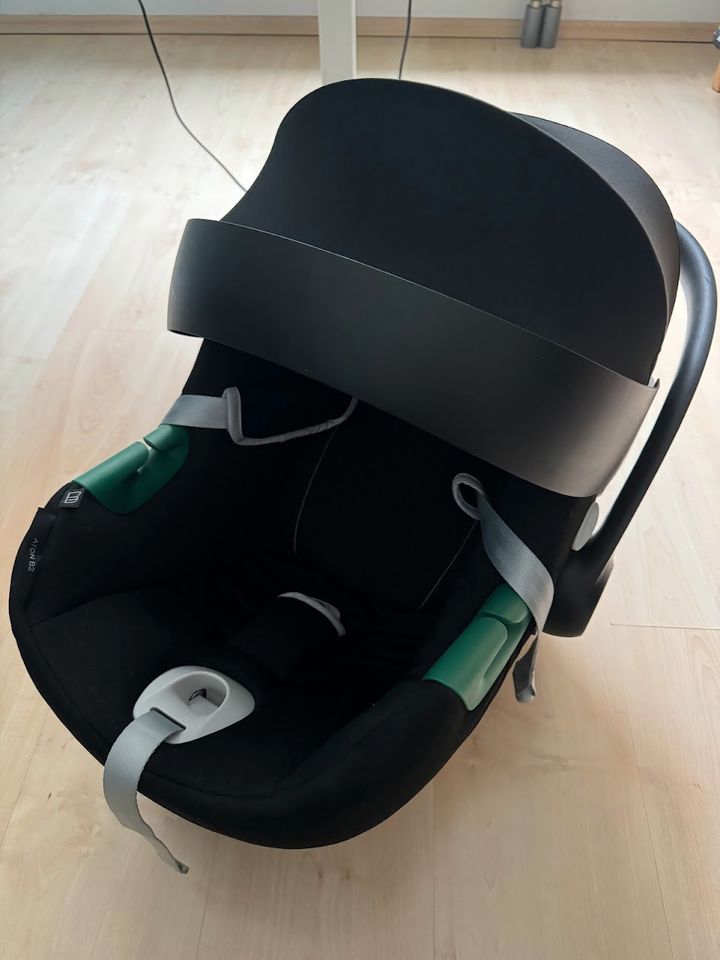 Babyschale Cybex Aton B2 i-Size schwarz in Eggenstein-Leopoldshafen