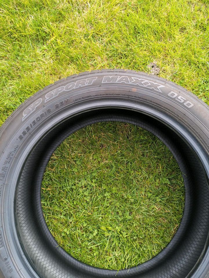 4 Sommerreifen 225/50 R18 DUNLOP SP Sport Maxx in Rellingen