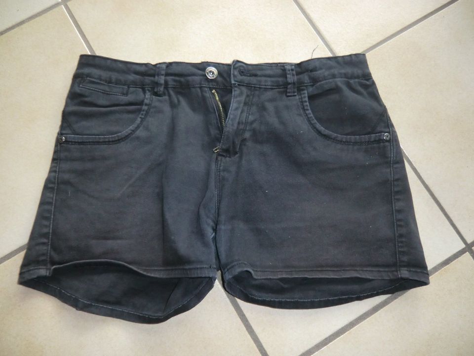 Blue Seven schwarze Shorts Gr.176 in Troisdorf