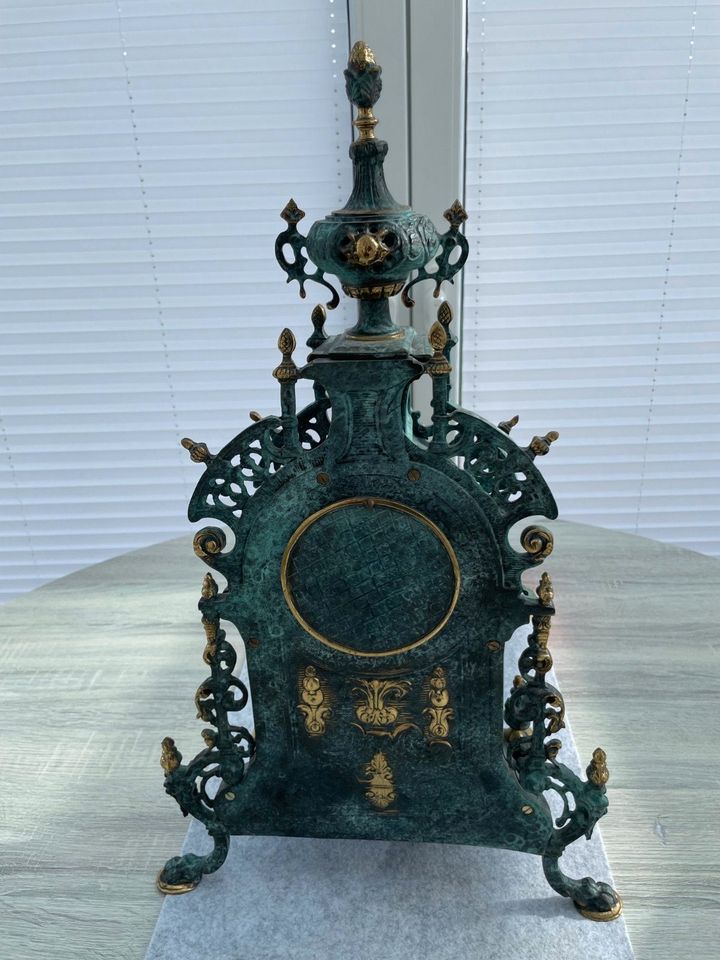 Antike Uhr in Warburg