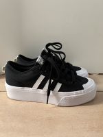 Adidas Nizza Plateau in schwarz Gr.38,5 Bayern - Neutraubling Vorschau