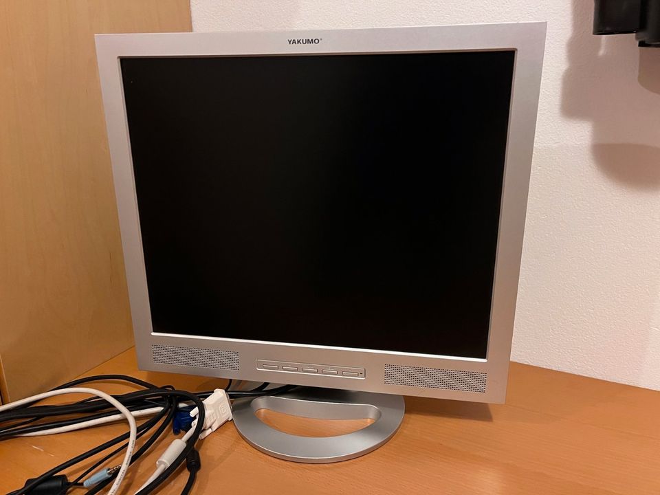 19" Monitor 1280x1024 Pixel VGA DVI in Köfering