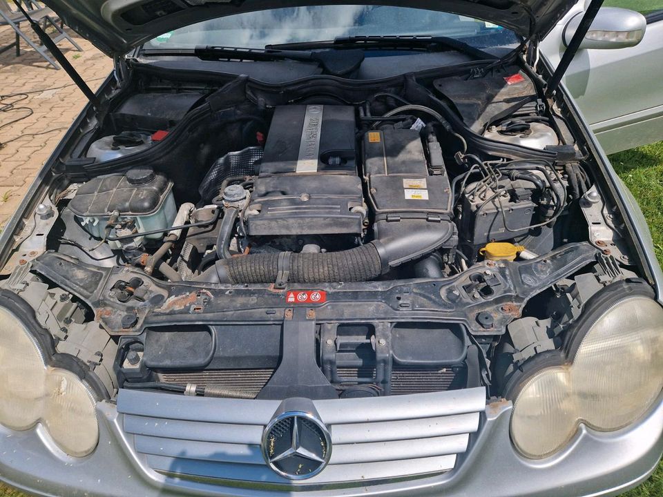 Mercedes C 200 Kompressor in Babenhausen