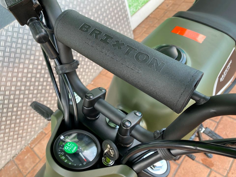 Brixton Crossfire XS 125 Motorrad in Enkenbach-Alsenborn