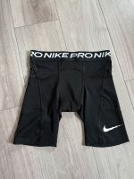 Nike Pro Sporthose, Gr.S(128-137cm),Jungen,kurz,schwarz *wie neu* Schleswig-Holstein - Ellerau  Vorschau