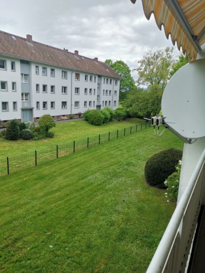 3 ZIMMERWOHNUNG KOMPLETT HOCHWERTIG MÖBILIERT BALKON EBK WANNENBAD NIED HEUSINGERSTR AM HAUS ARZT KINDERGARTEN BÄCKER BANK  NAHE LIDL BUS 59 in Frankfurt am Main