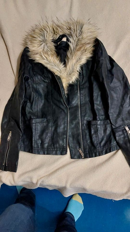 1 Kunstlederjacke H&M Gr.158 in Marschacht