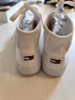 Tommy Hilfiger Turnschuhe Nordrhein-Westfalen - Lemgo Vorschau