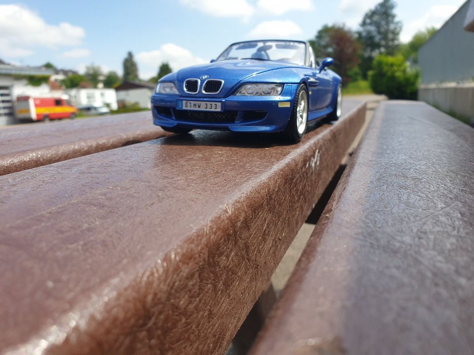 Bmw Z3 Burago 1/18 in Schwalbach