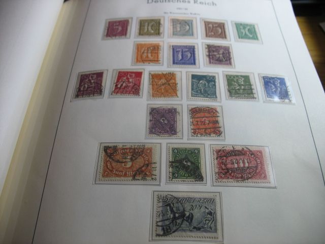 Briefmarkensammlung Inflation gestempelt auf Albenblätter in Konstanz