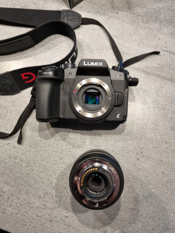 Panasonic Lumix DMC-G81MEG-K Systemkamera / neuwertig in Frankfurt am Main