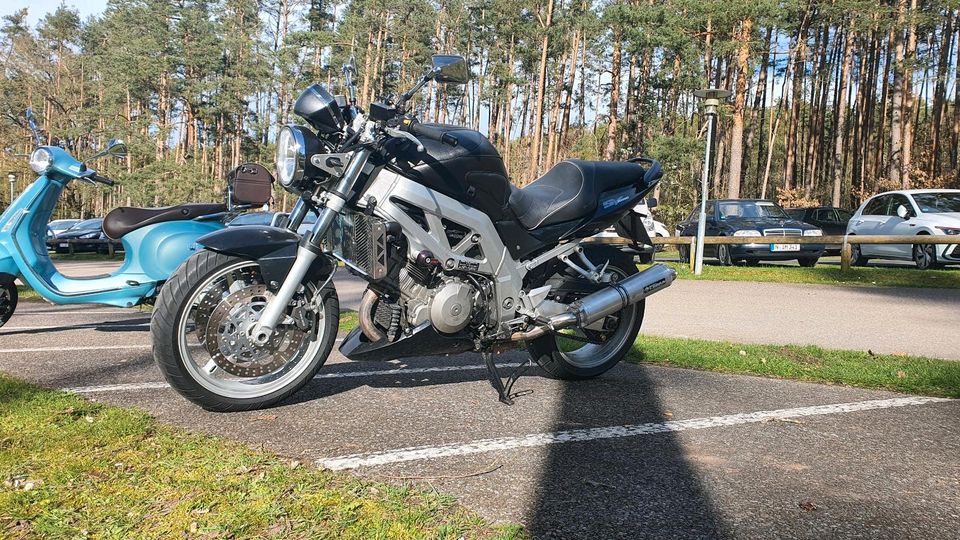 Suzuki SV 1000 N in Nürnberg (Mittelfr)