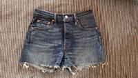 Dunkelblaue Jeansshorts kurze Hose LEVIS 501 Gr. S Weite 25 Baden-Württemberg - Ditzingen Vorschau