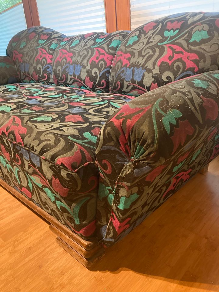 Sofa/Chaiselongue und passende 2 x Sessel aus den 30er Jahren in Goltoft