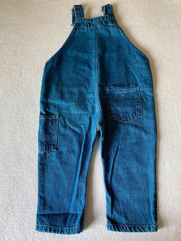 Jeans / Latzjeans von  Zara BabyBoy - Gr 80 in Albig